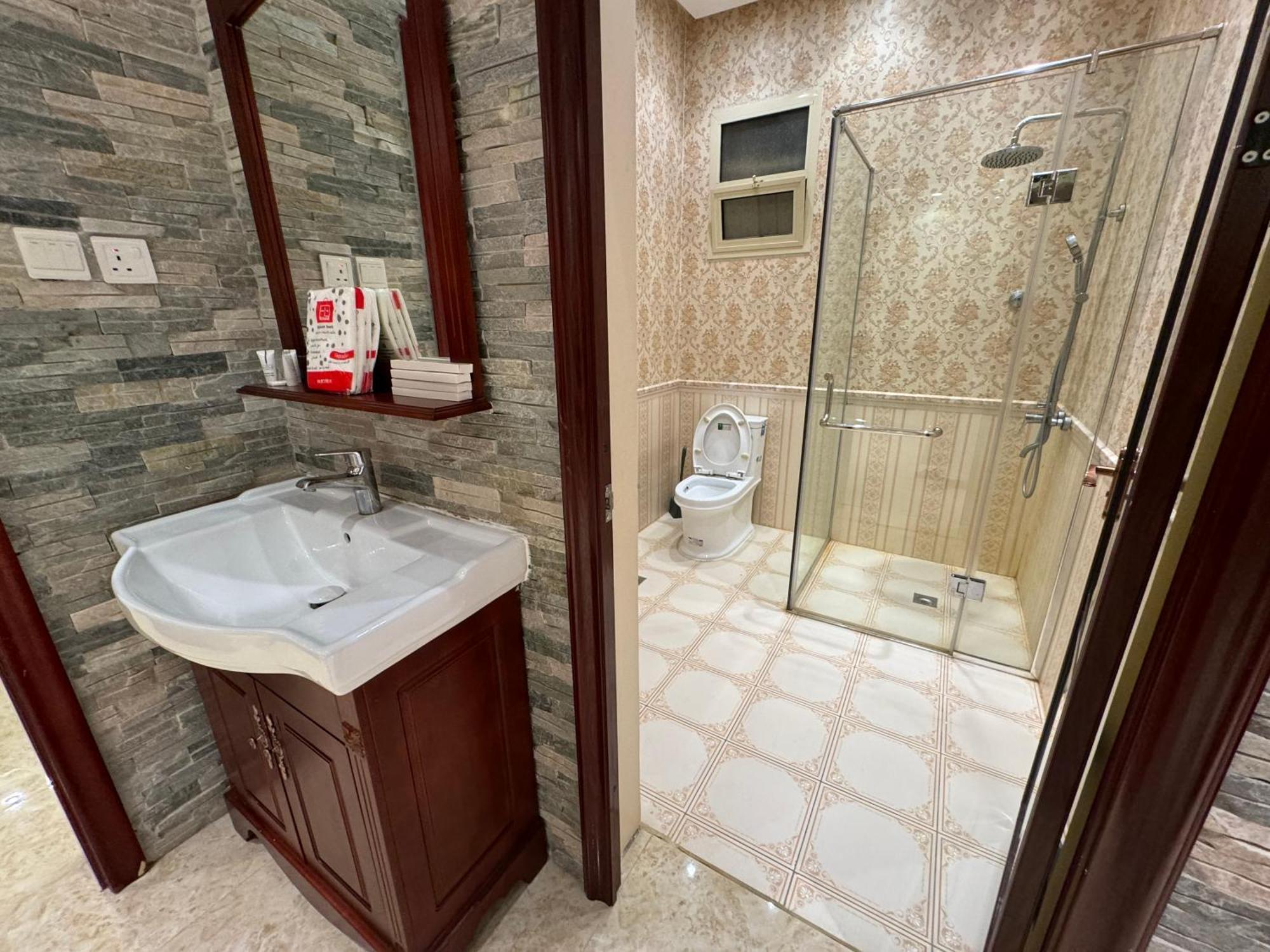 Apartment فاخرة غرفتين وصالة النرجس ١٩ *